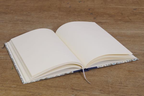 Schreibbuch blanko, Schreibpapier naturweiß